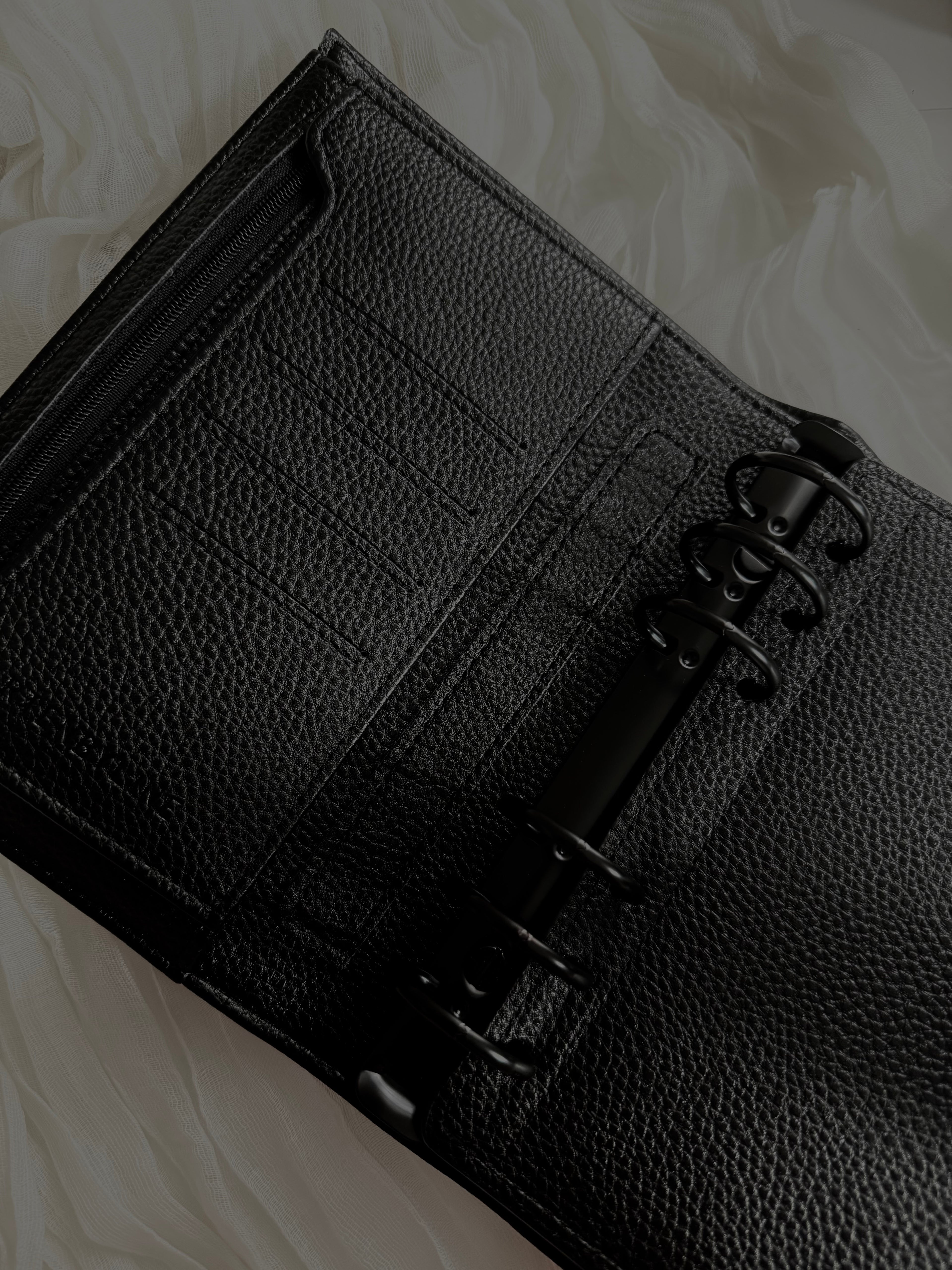 Deluxe Binder | Ringbuch A6 Black