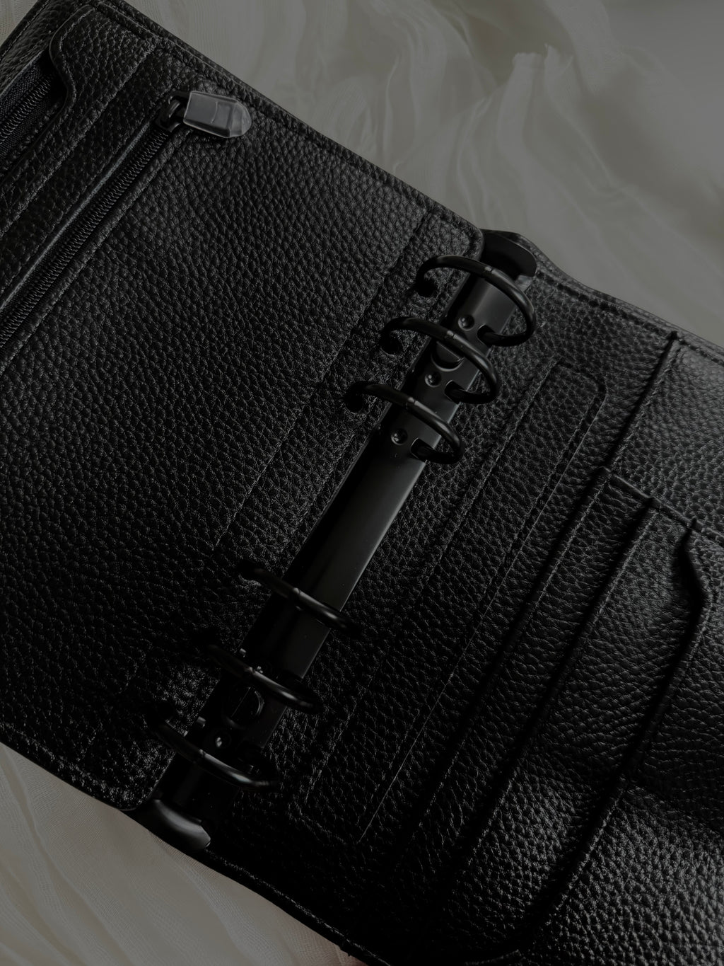 Deluxe Binder | Ringbuch A6 Black