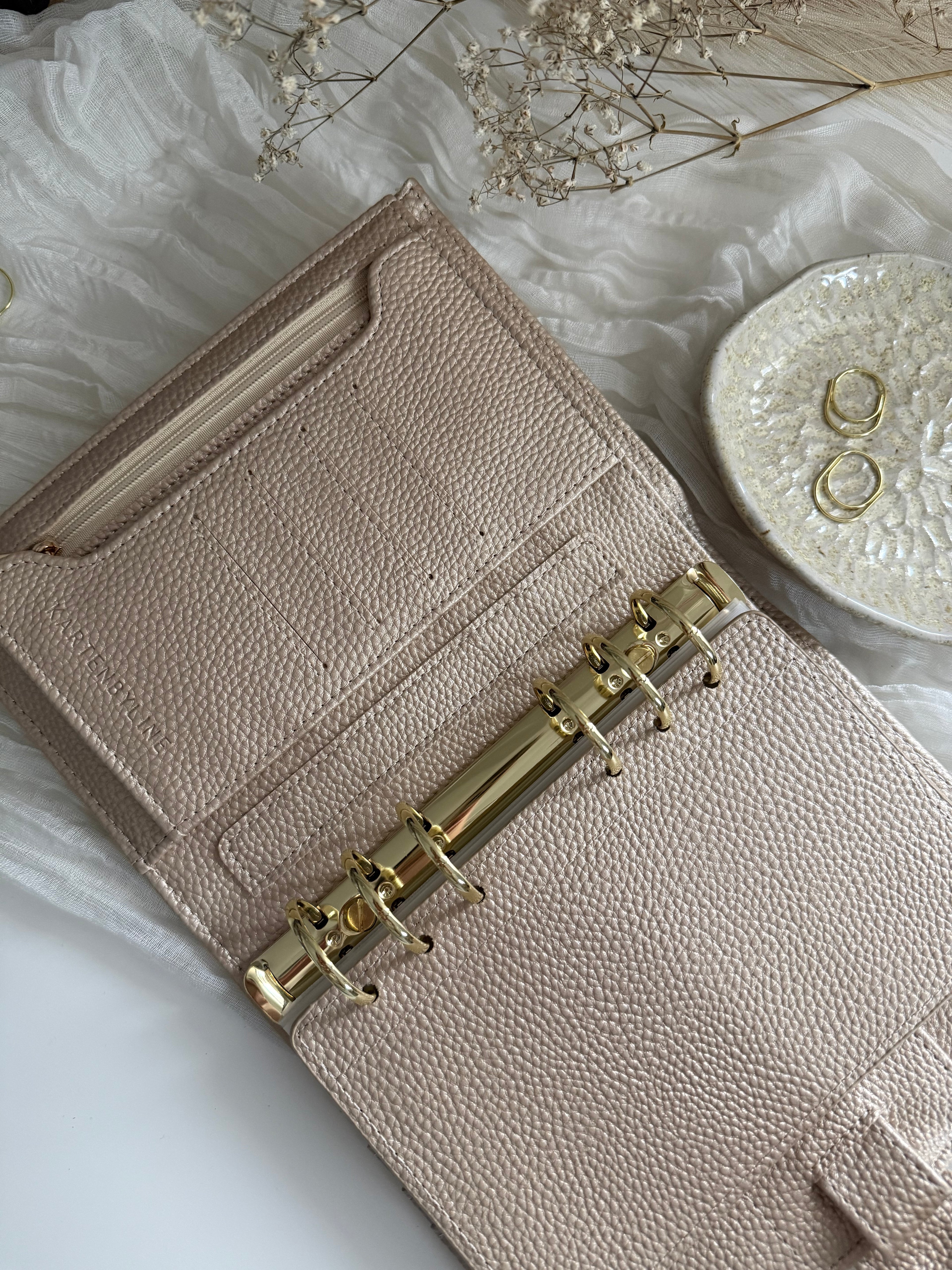 Deluxe Binder | Ringbuch A6